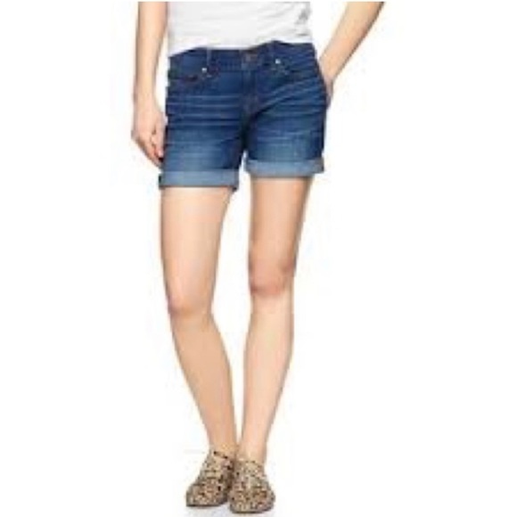 GAP Pants - GAP 1969 Real Straight Shorts in Dark Wash sz 28